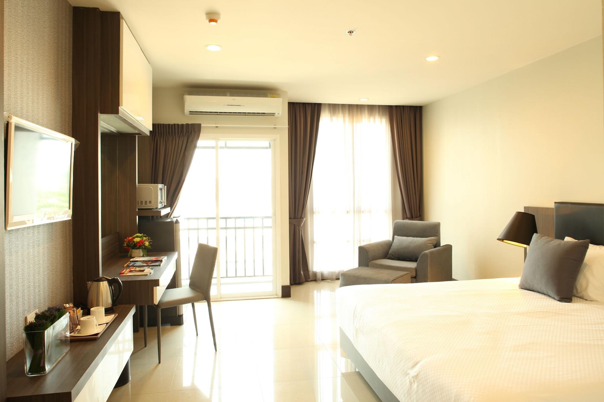 Crystal Suites Suvarnbhumi Airport Бангкок Екстер'єр фото