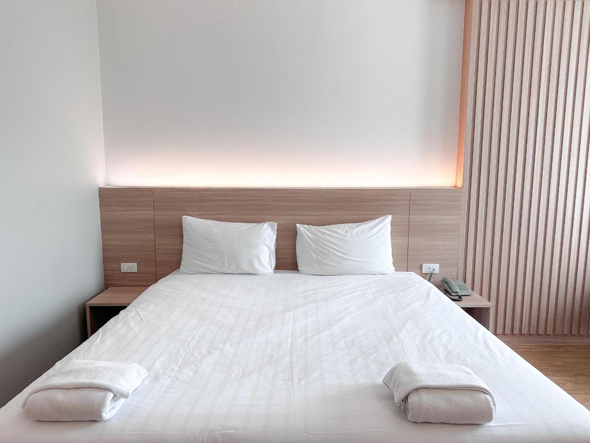 Crystal Suites Suvarnbhumi Airport Бангкок Екстер'єр фото