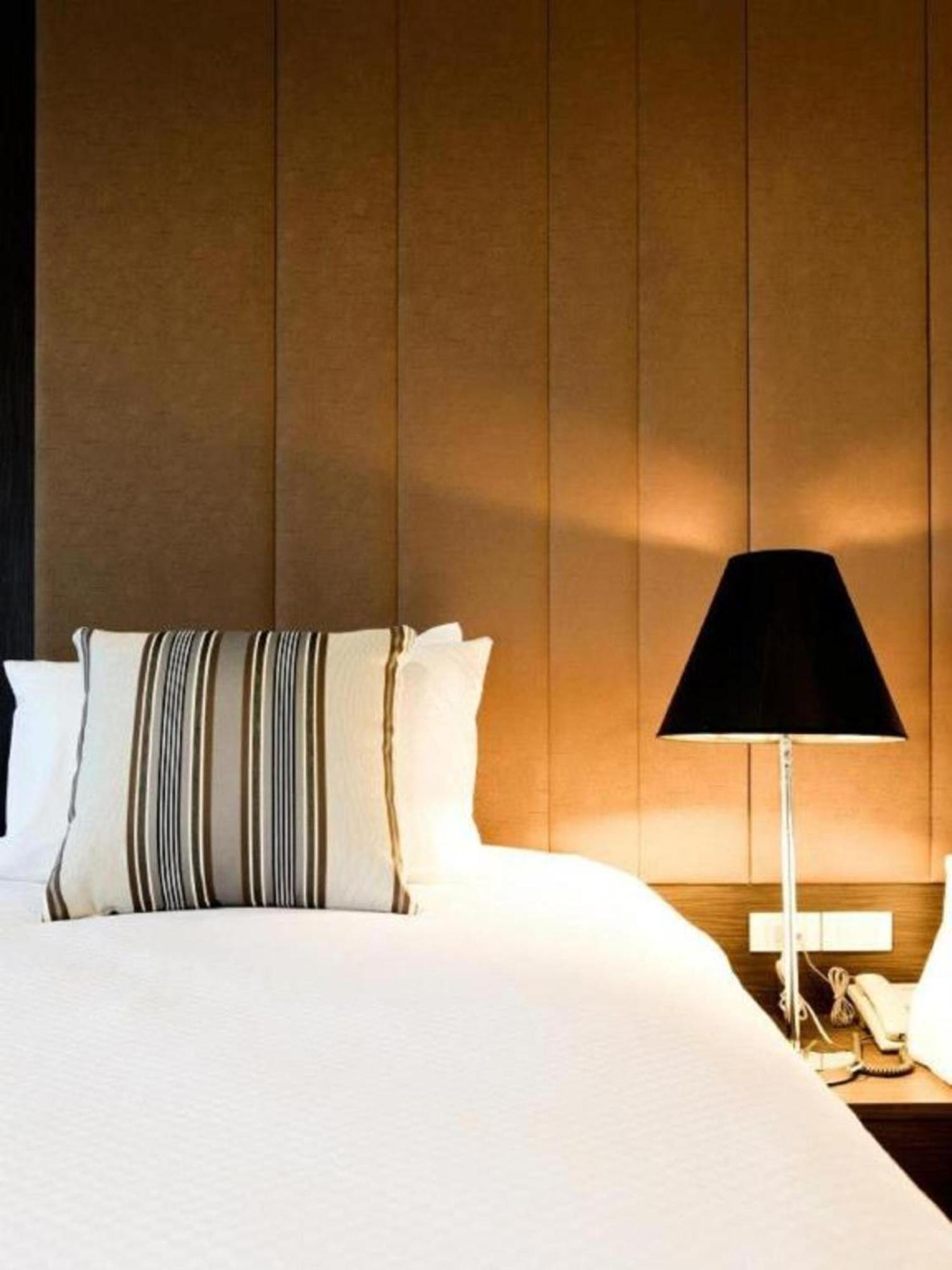 Crystal Suites Suvarnbhumi Airport Бангкок Екстер'єр фото