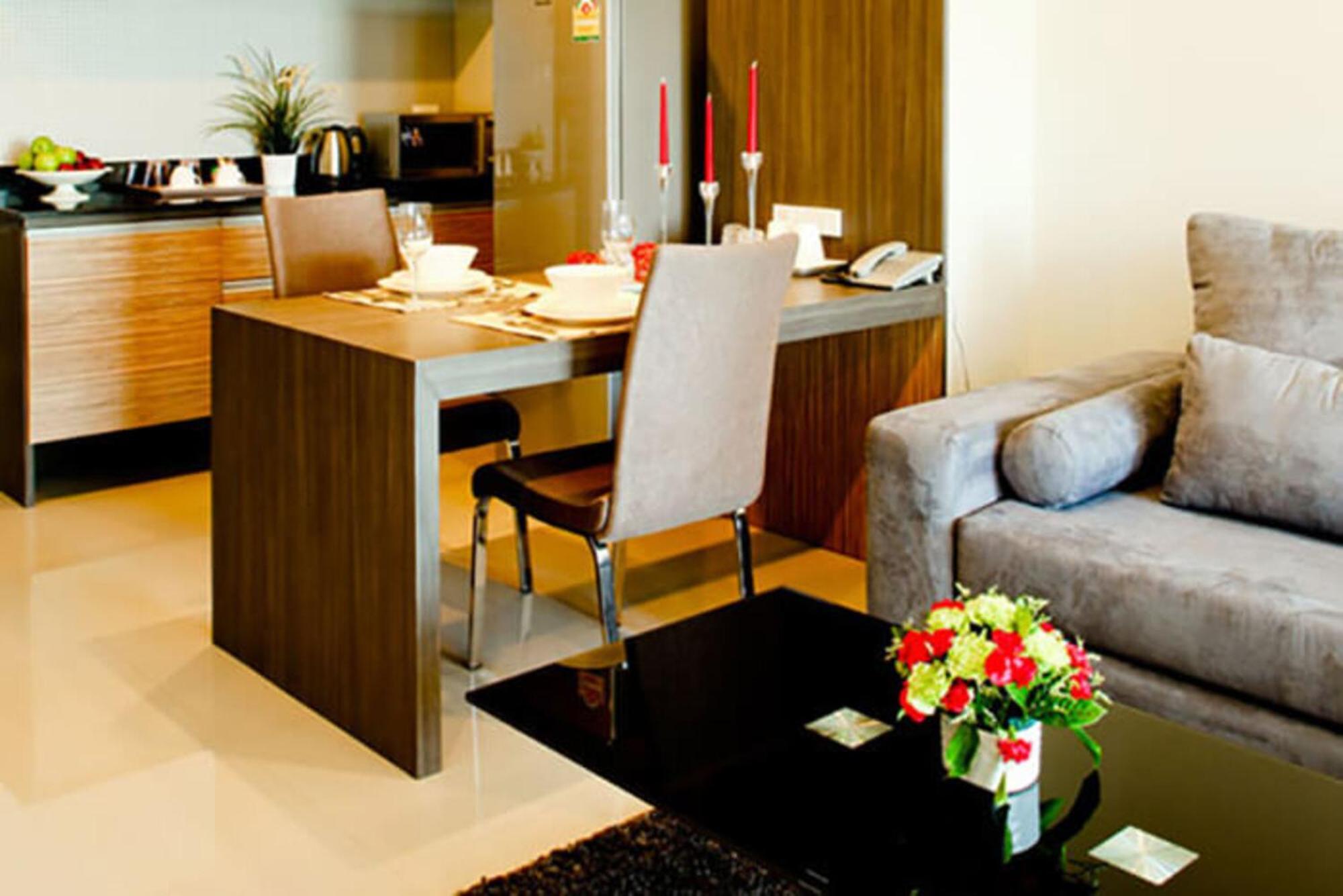 Crystal Suites Suvarnbhumi Airport Бангкок Екстер'єр фото