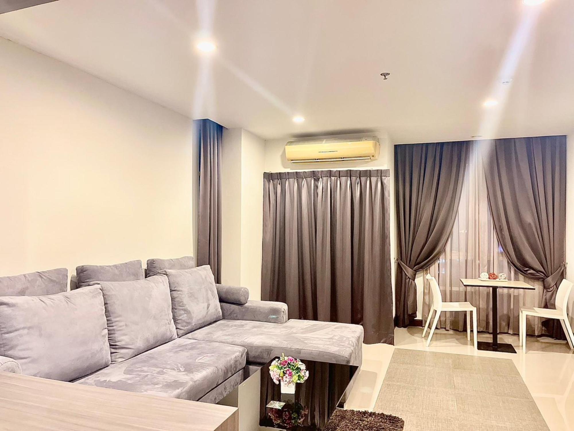 Crystal Suites Suvarnbhumi Airport Бангкок Екстер'єр фото