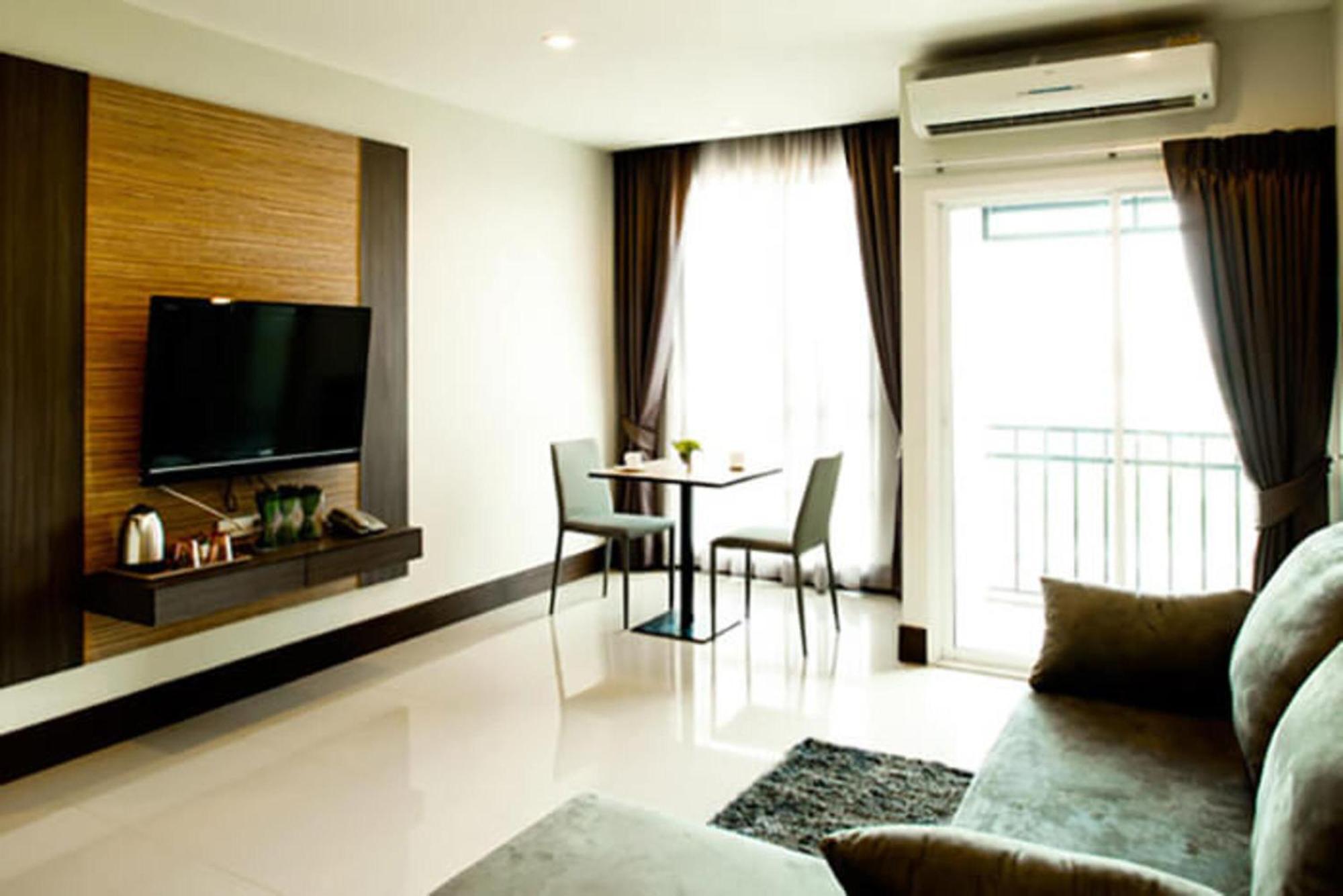 Crystal Suites Suvarnbhumi Airport Бангкок Екстер'єр фото