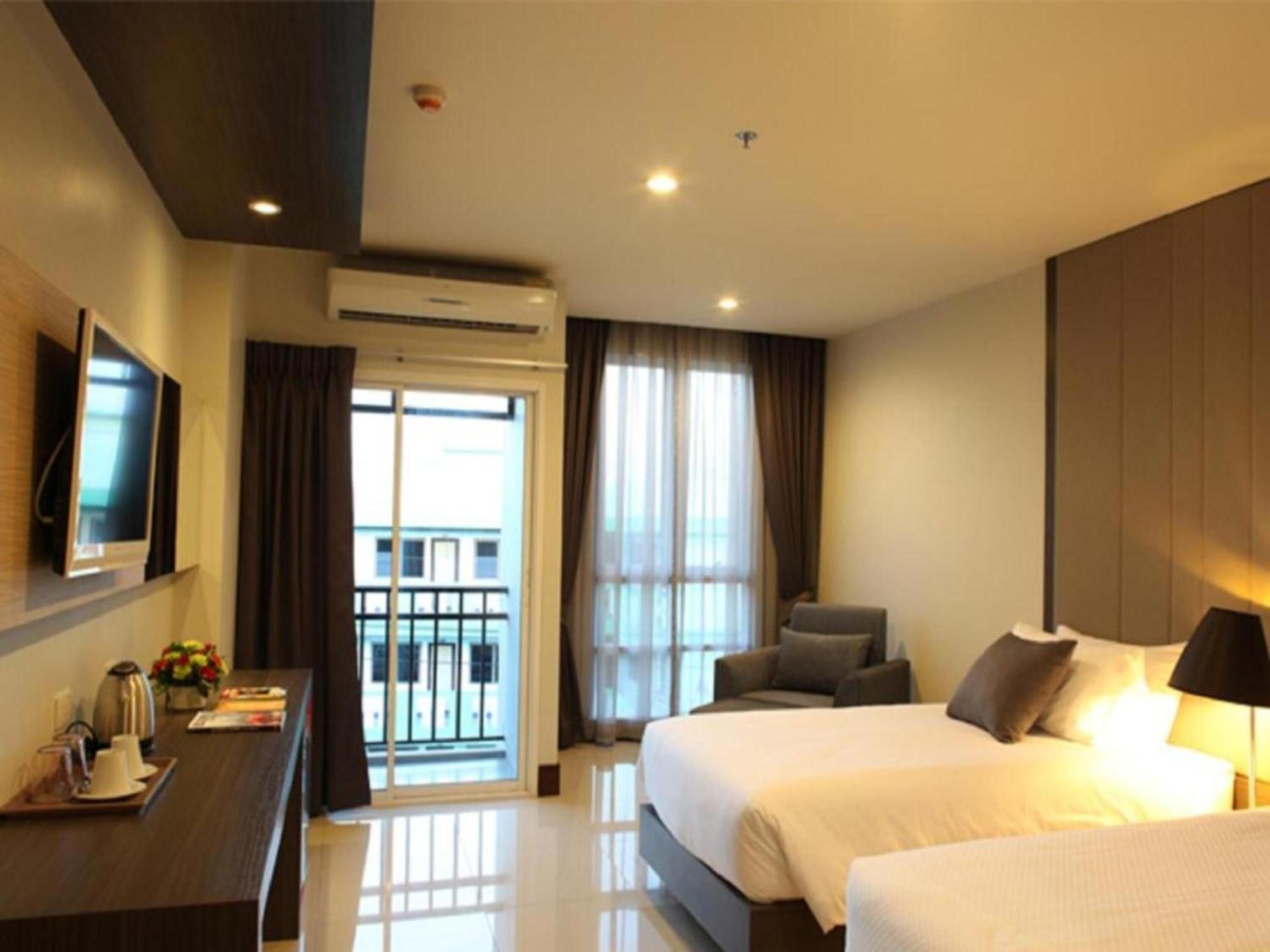 Crystal Suites Suvarnbhumi Airport Бангкок Екстер'єр фото