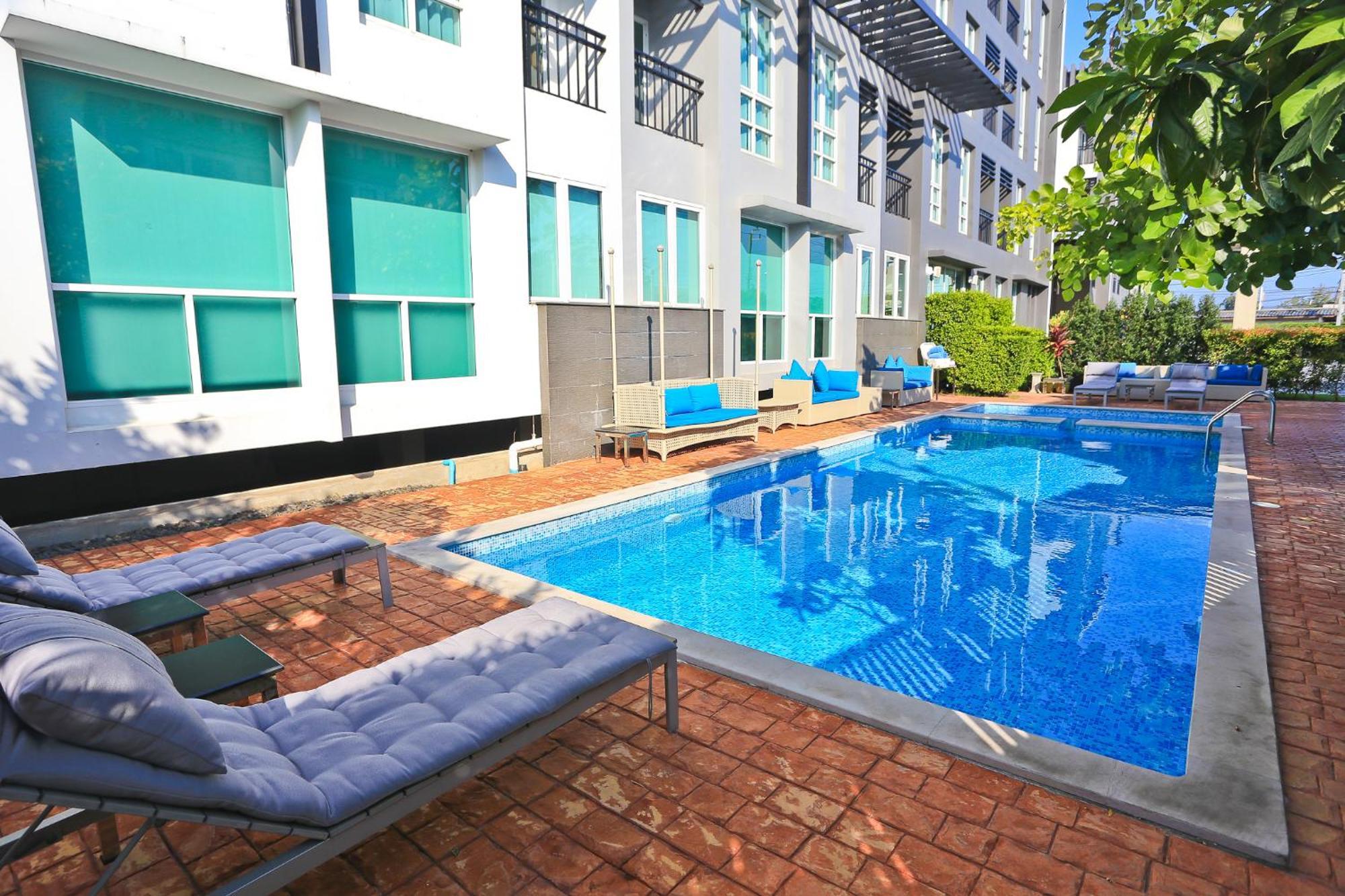 Crystal Suites Suvarnbhumi Airport Бангкок Екстер'єр фото