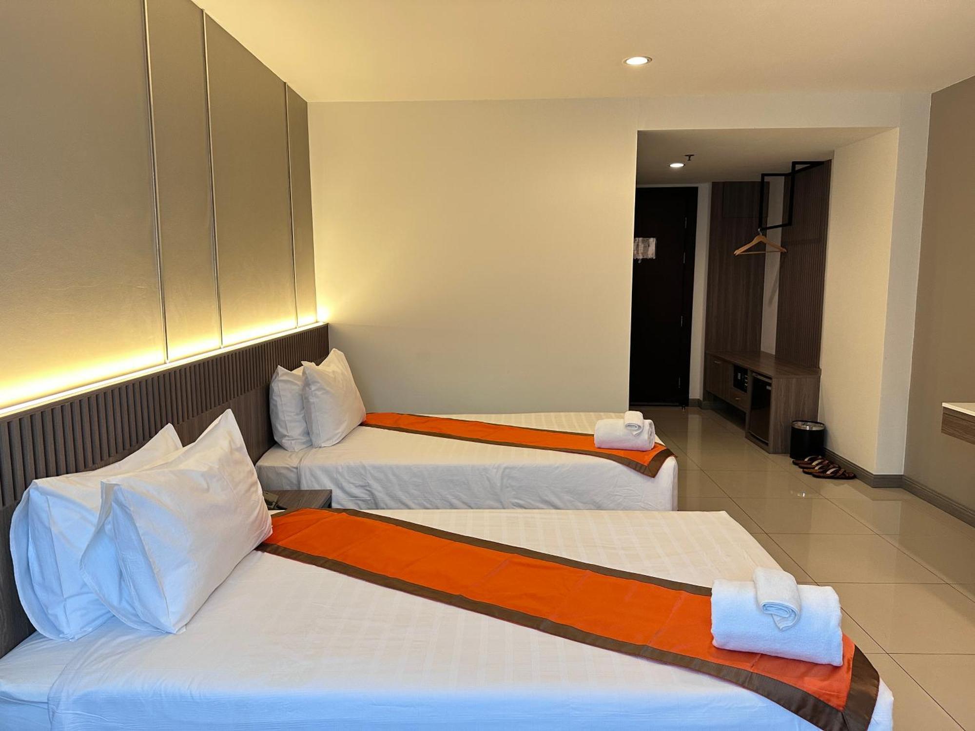 Crystal Suites Suvarnbhumi Airport Бангкок Екстер'єр фото